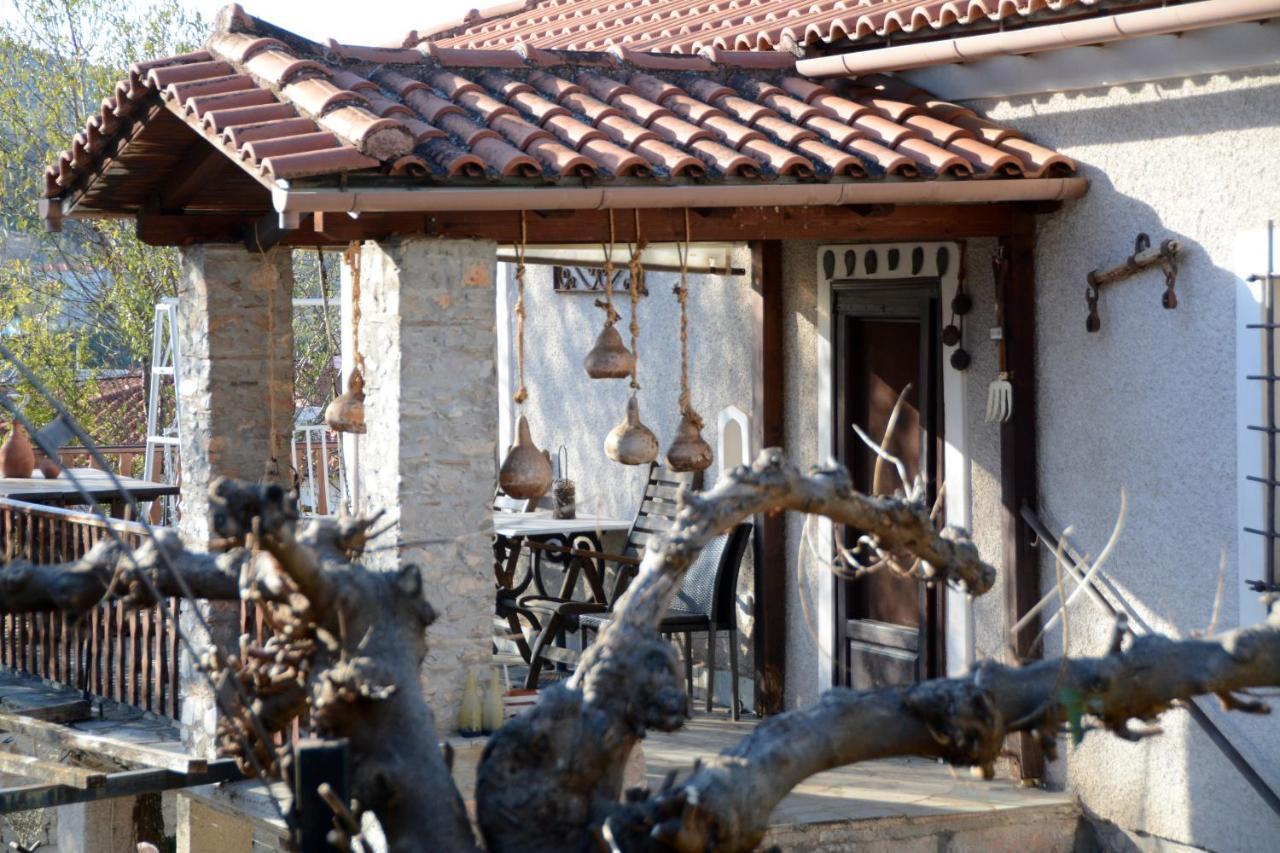 Giorgos' & Noula'S Cottage In Desfina Village- Near Delphi Εξωτερικό φωτογραφία
