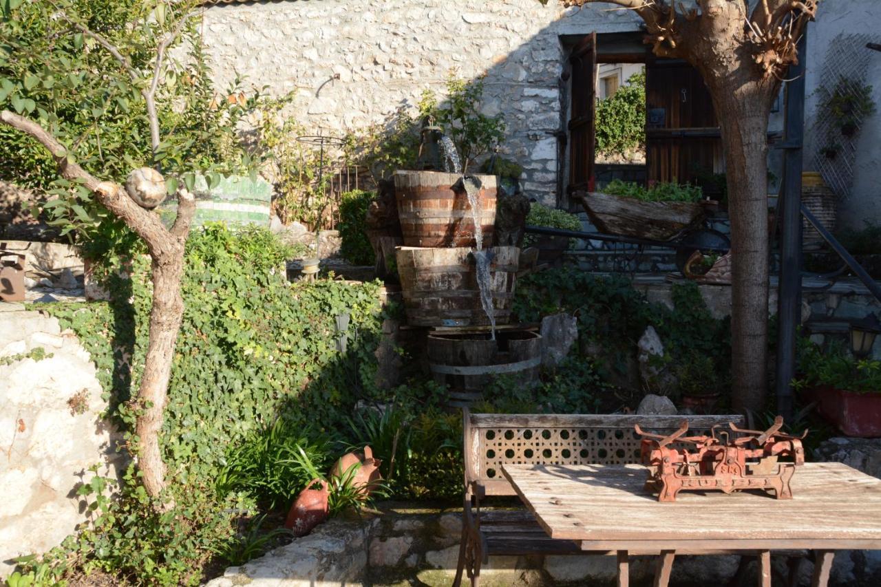 Giorgos' & Noula'S Cottage In Desfina Village- Near Delphi Εξωτερικό φωτογραφία